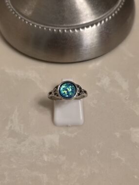 Silver and Blue Colorburst Cabochon Ring Size 6.5